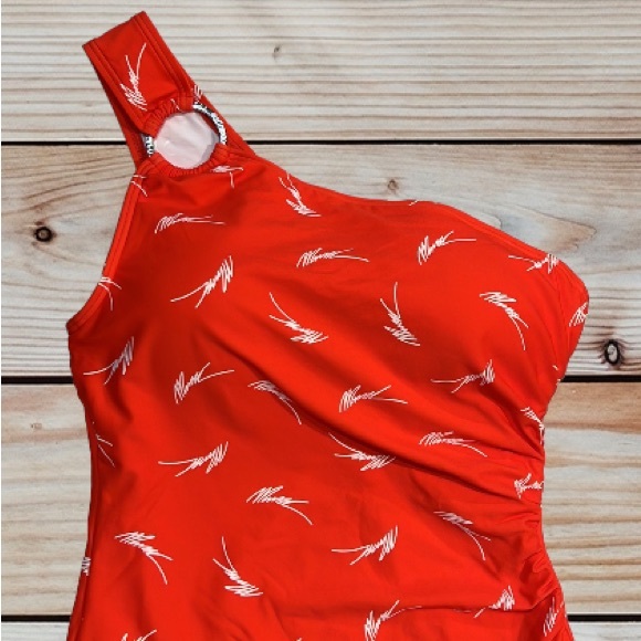 Michael Kors Signature Feather One Piece - Picture 7 of 16